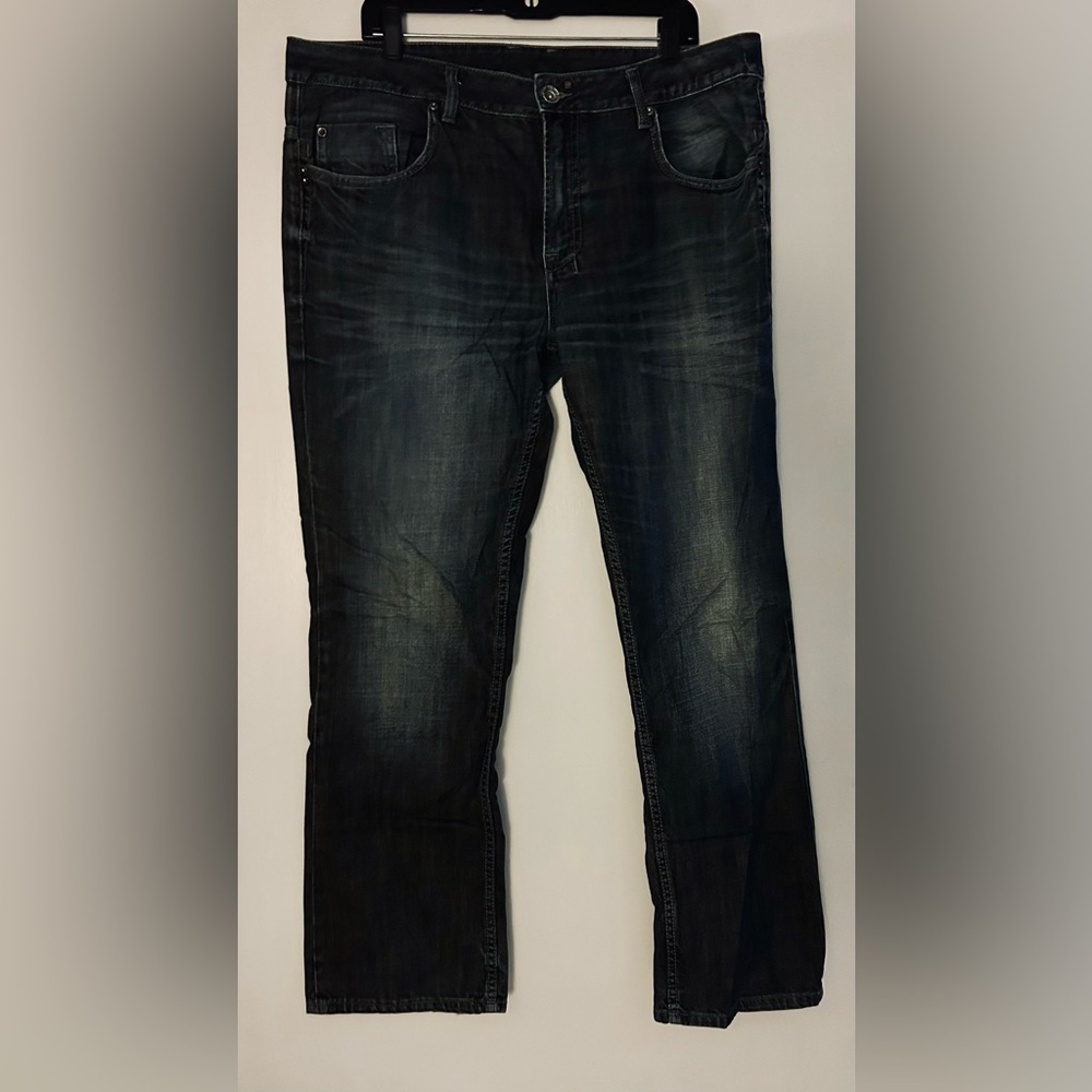 David Bitton Buffalo Six Basic-  Slim Straight cut.